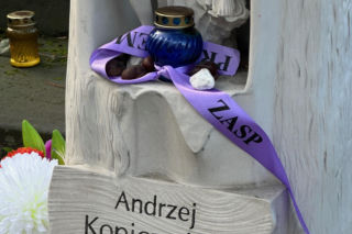 Andrzej Kopiczyński, odwiedziliśmy jego grób. Oto co zastaliśmy na miejscu