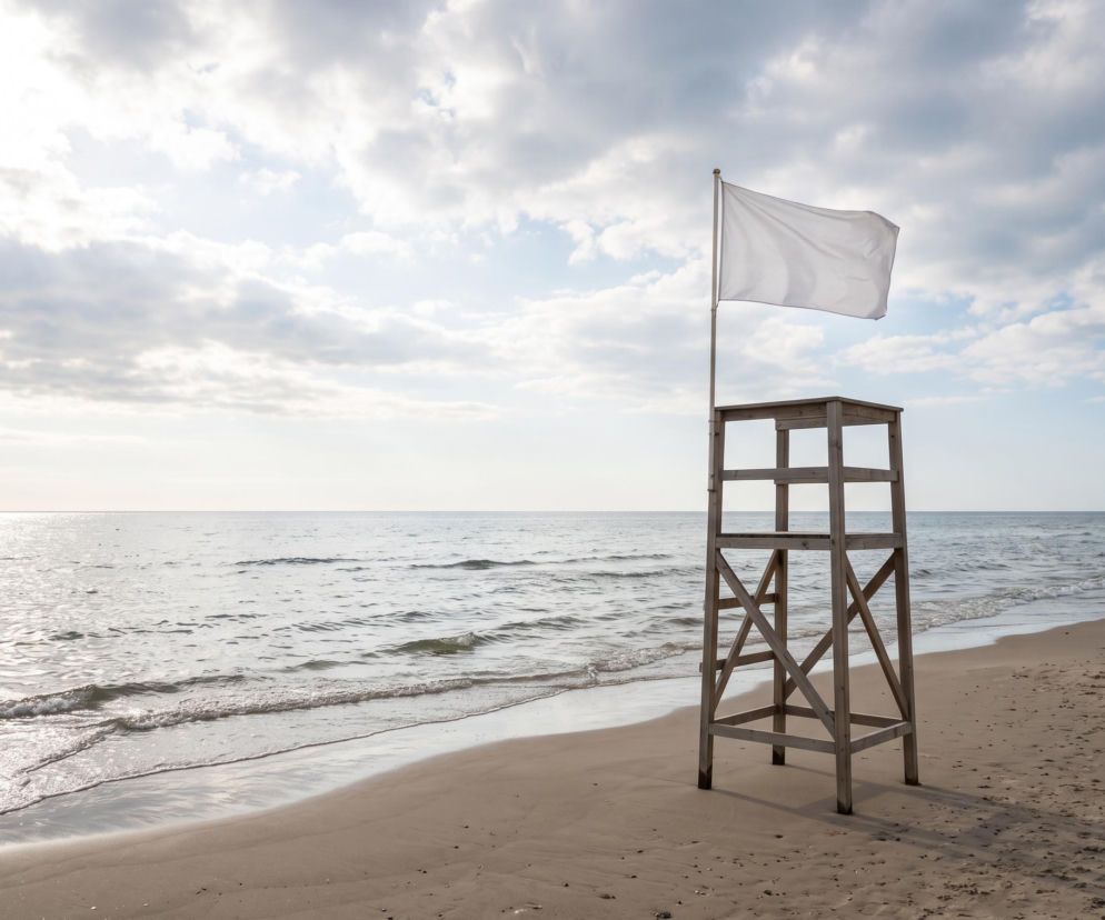 Sinice Mechelinki. Czy w Mechelinkach można się kąpać 11.08? Flaga, warunki pogodowe