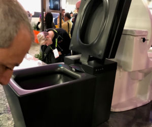 WC w duchu smart. Dom inteligentny na targach CES 2018