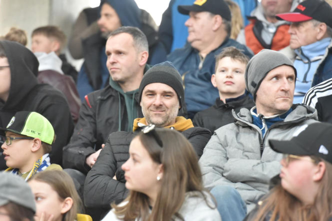 PRES Grupa Deweloperska Toruń - Stelmet Falubaz Zielona Góra, zdjęcia kibiców i zawodników ze sparingu na Motoarenie