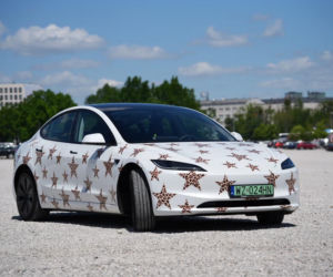 Bagi pozbywa się Tesli