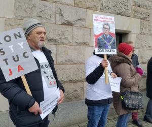 Protest przed sądem w Bydgoszczy. „Stoimy murem za niezawisłymi sędziami” 