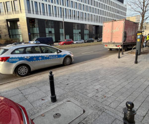 Lądowanie śmigłowca LPR w centrum Warszawy