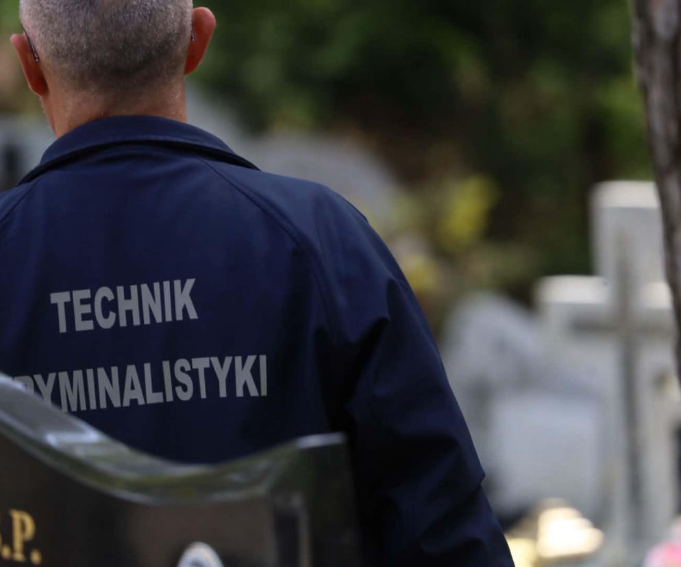 Okradziono ponad 50 nagrobków w Samborowie i Ostródzie. Policja szuka sprawców i poszkodowanych
