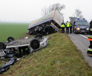 Zginął pod przyczepą TIR-a
