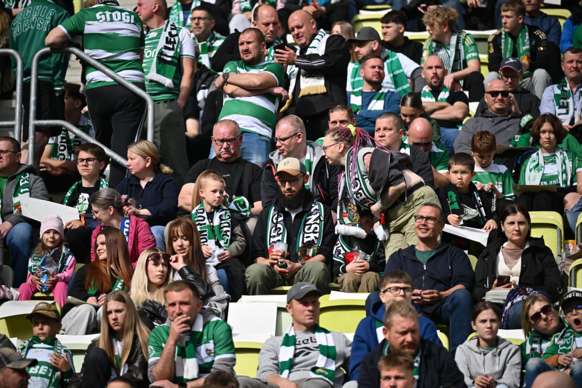 Lechia Gdańsk - Legia Warszawa: Zdjęcia kibiców z meczu 33. kolejki PKO BP Ekstraklasy