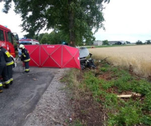 Tragedia w powiecie tucholskim! Kierowca zginął na miejscu! [ZDJĘCIA]