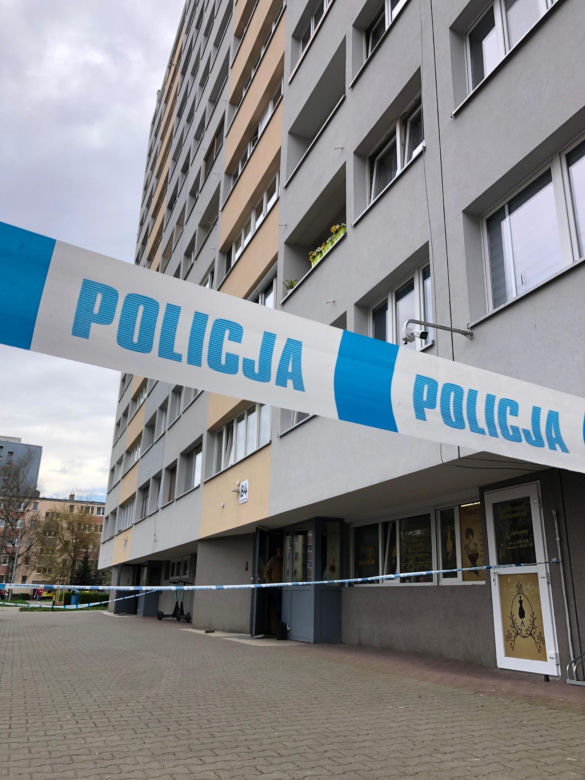 Działania służb w bloku przy ul. Gajowickiej