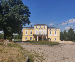 To jedno z najpiękniejszych miast na Śląsku. Czaruje jedynym takim pałacem myśliwskim w Polsce