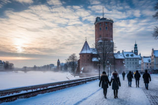 Toruń zasypie śniegiem 08.02.2026. Czy mrozy w końcu odpuszczą?