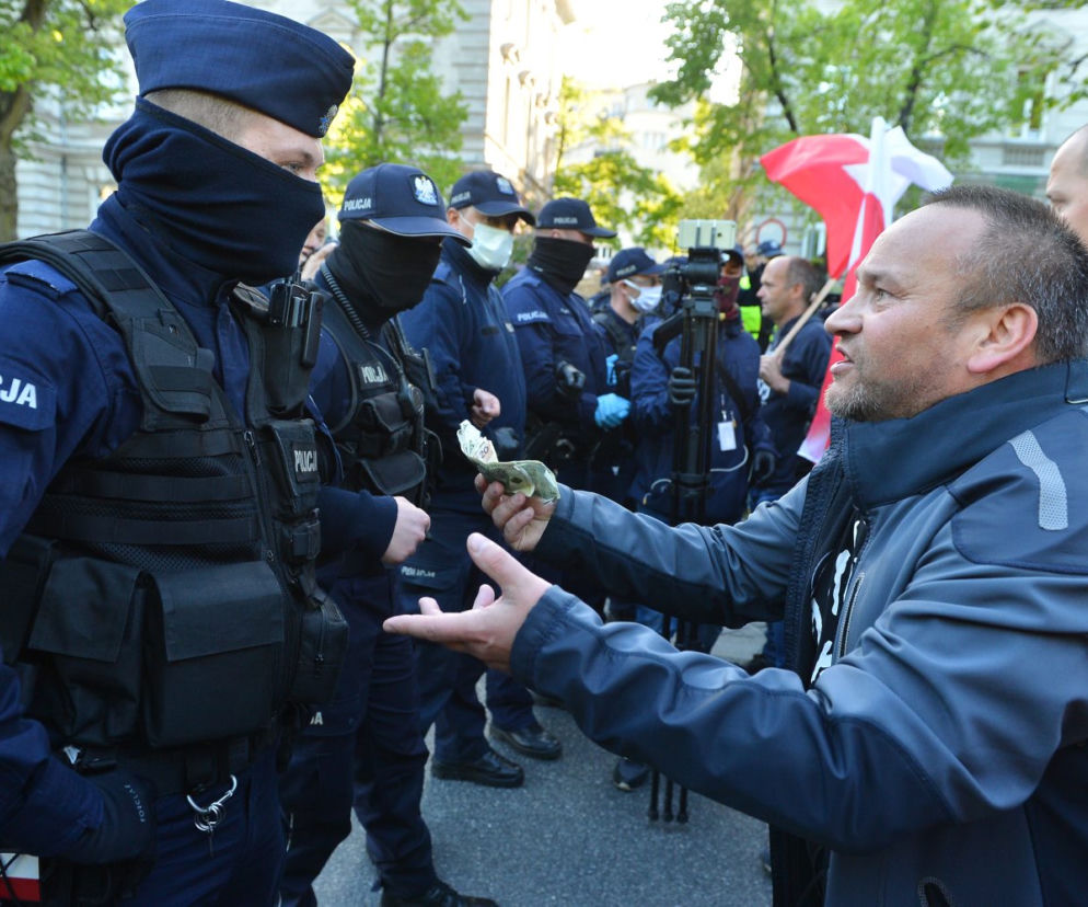 Protest przedsiębiorców pod kancelarią premiera