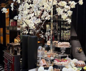 Wielkanoc u Przetakiewicz? To nie święta, to luksusowy bankiet!