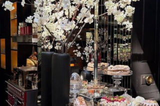 Wielkanoc u Przetakiewicz? To nie święta, to luksusowy bankiet!