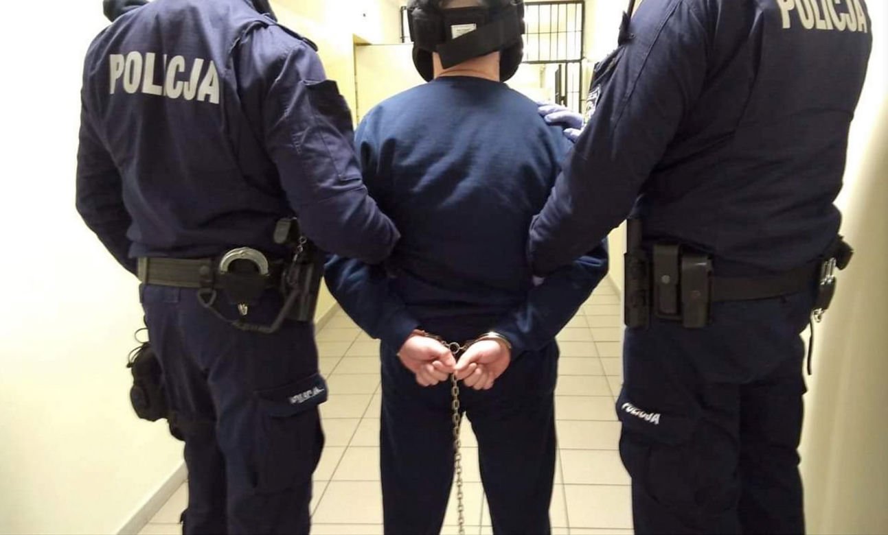 Dźgnął matkę i córkę bo źle zaparkował