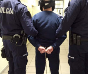 Dźgnął matkę i córkę bo źle zaparkował