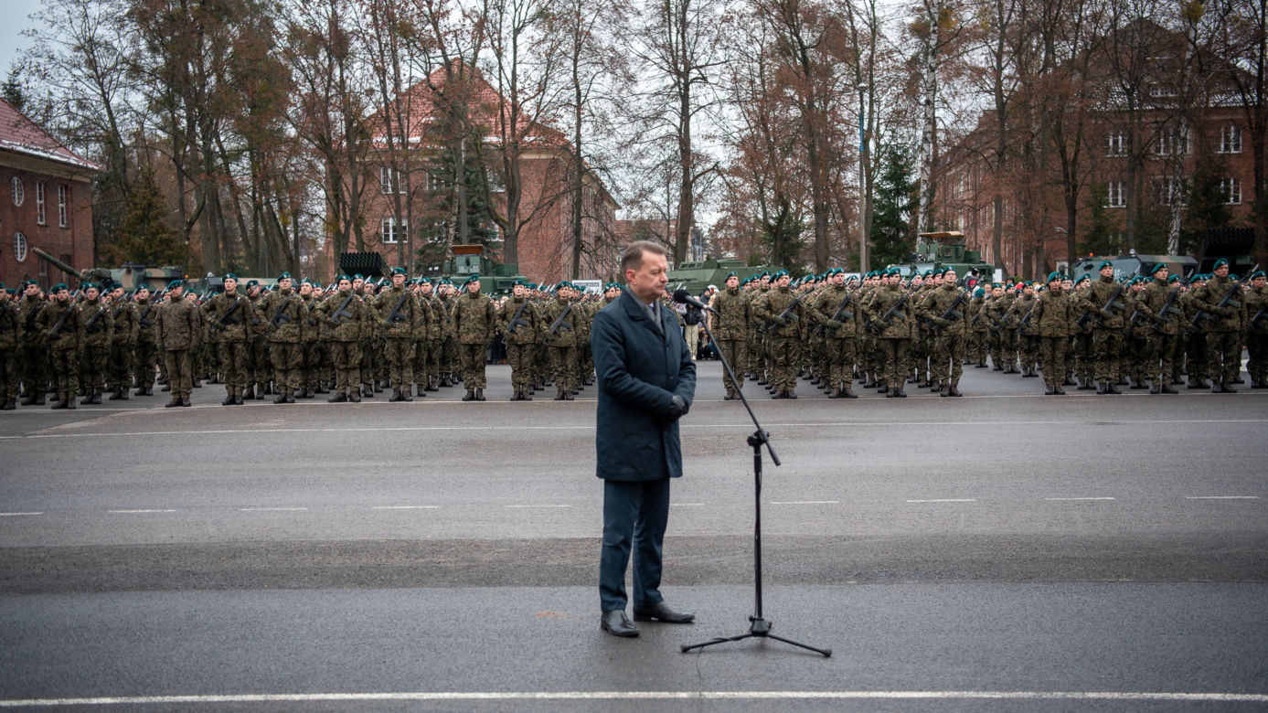 Olsztyn. Ponad 400 żołnierzy złożyło przysięgę. W uroczystości wziął udział szef MON [ZDJĘCIA]