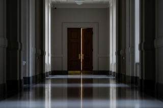 Bijatyka w tureckim parlamencie. Czy polityka może być aż tak brutalna?