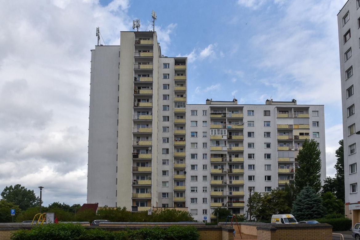 Wieżowiec-gigant z Torunia ma 47 metrów. Zdjęcia robią wrażenie
