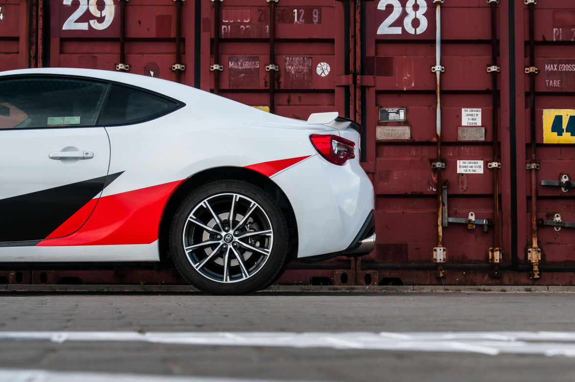 Toyota GT86 2.0 Boxer 200 KM 6MT 