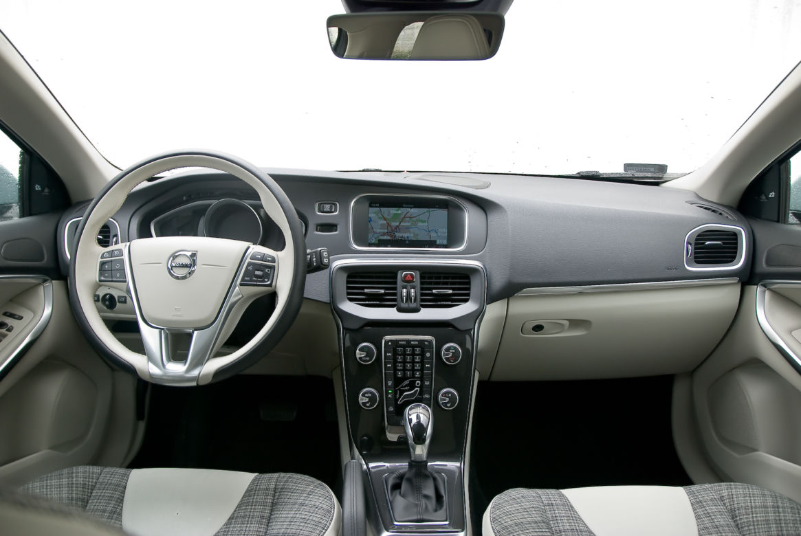 Volvo V40