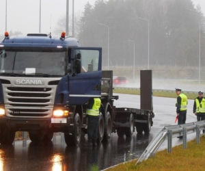 Wzmożone kontrole ITD na Mazowszu. Inspektorzy zbadali ponad 200 pojazdów i trzeźwość kierowców