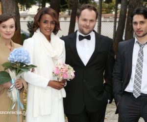 Barwy szczęścia odc. 1100. Natalia (Maria Dejmek), Liliana (Aleksandra Szwed), Klemens (Sebastian Perdek), Irek (Otar Saralidze) 