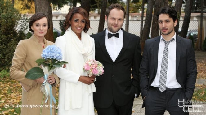 Barwy szczęścia odc. 1100. Natalia (Maria Dejmek), Liliana (Aleksandra Szwed), Klemens (Sebastian Perdek), Irek (Otar Saralidze) 