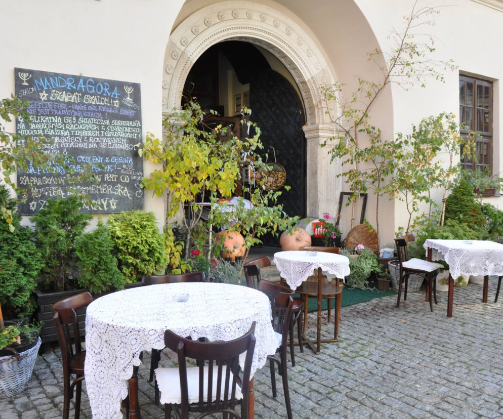 Mandragora, Rynek