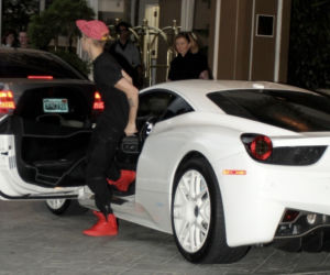 Justin Bieber jeździ Ferrari 458 Italia