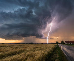 Gwałtowne burze nad Polską. Kiedy nadejdzie najgorsze załamanie pogody?