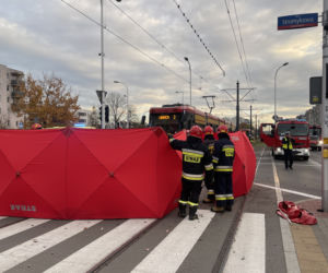Poważny wypadek na Białołęce. Auto zmiecione przez tramwaj