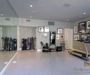 Słynna posiadłość Ozzy'ego Osbourne'a trafiła na sprzedaż! Gwiazdorski luksus za KOLOSALNĄ sumę!