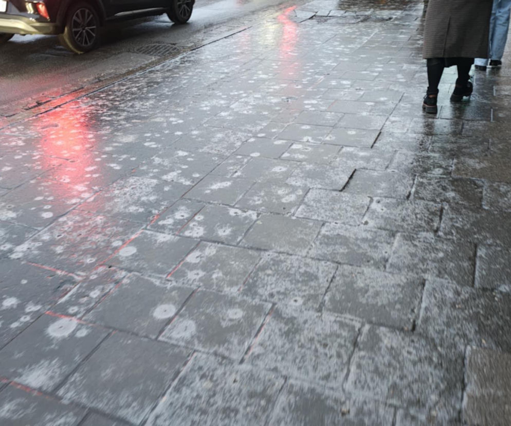 Pilne alerty IMGW! Ostrzeżenie przed marznącymi opadami. Te regiony Polski muszą uważać