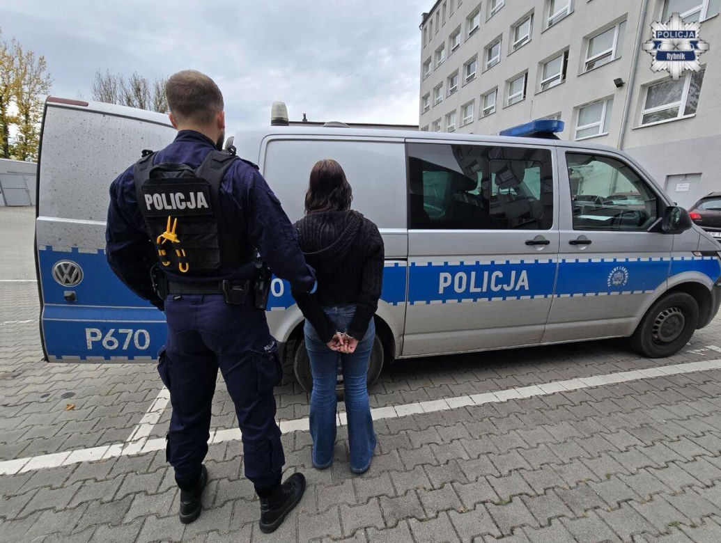 Nastolatkowie zaatakowali kolegę tłuczkiem do mięsa