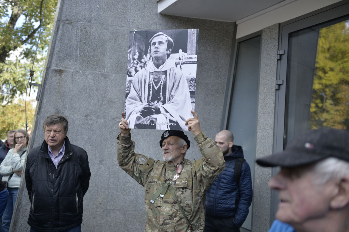 Pogrzeb Jerzego Urbana. Tak wygląda grób