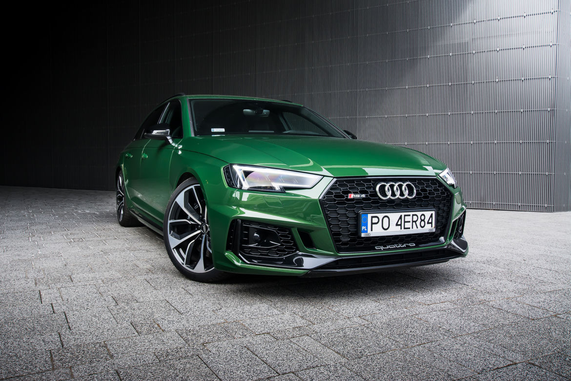Audi RS4 Avant B9 2.9 TFSI V6 450 KM Tiptronic quattro