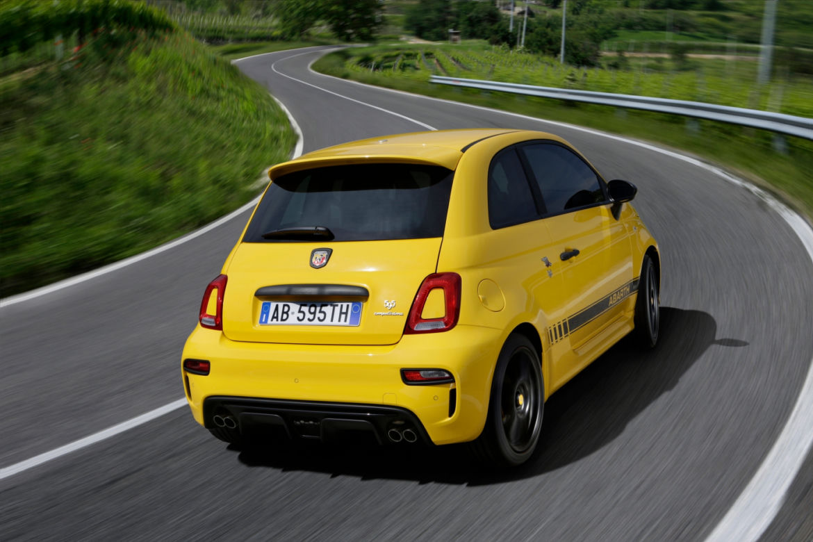 2016 Abarth 595 Competizione