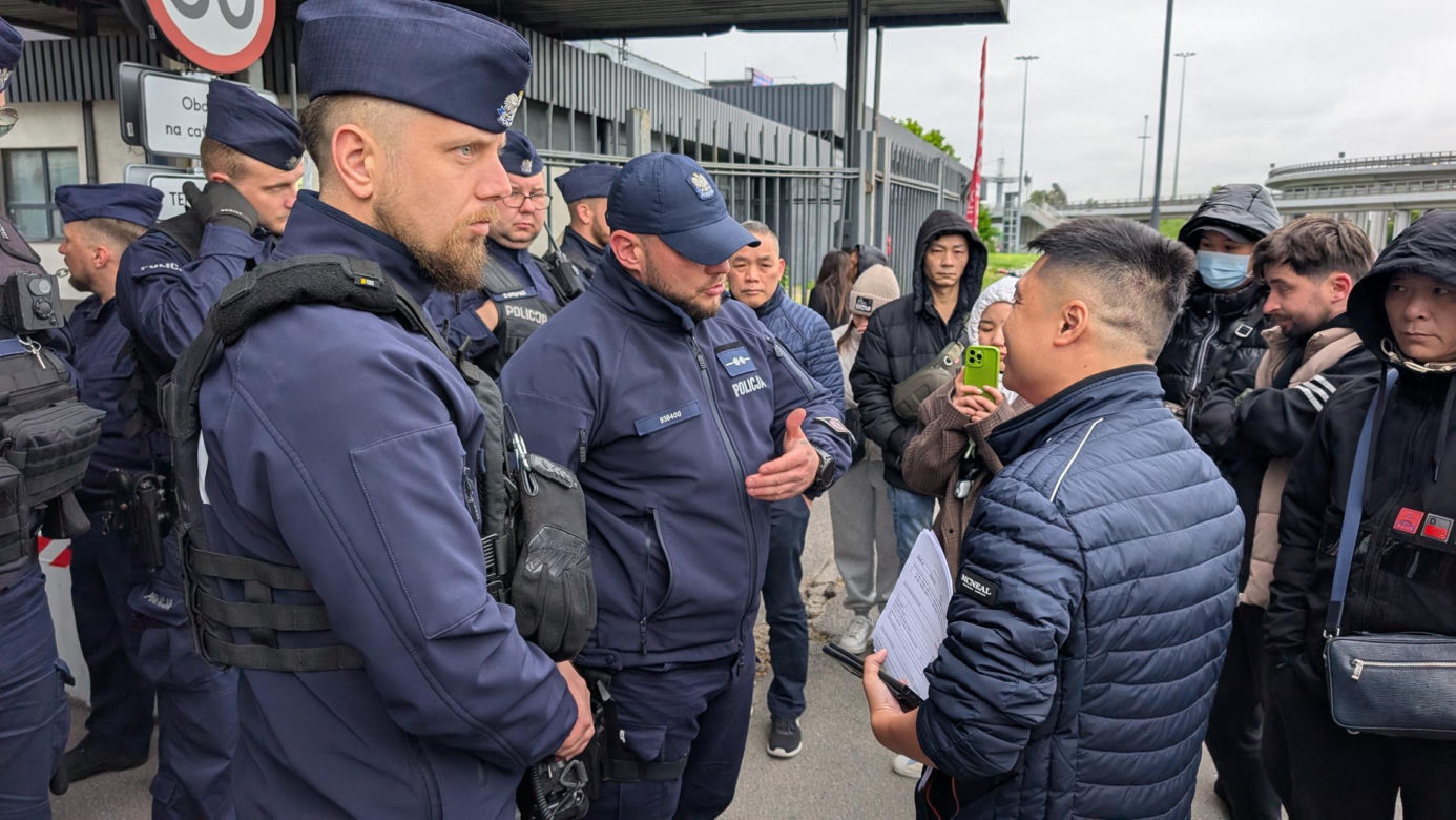 Hala na Modlińskiej zamknięta dla kupców. To koniec bazaru 