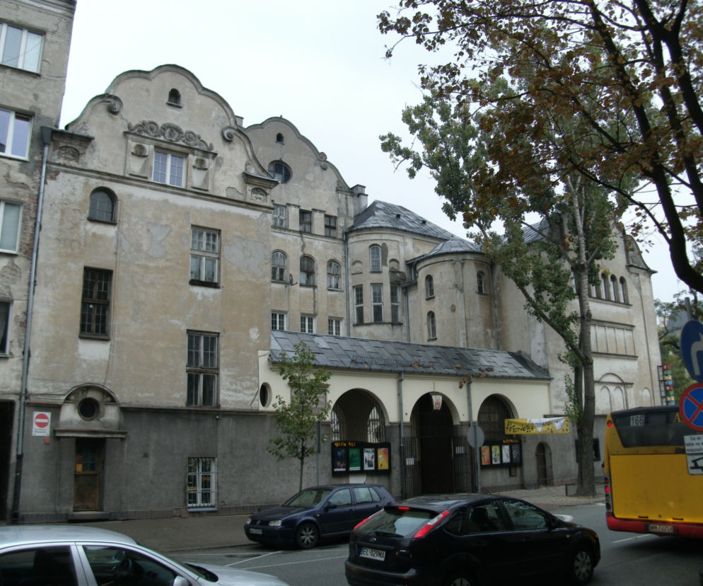 Renowacja Teatru Baj miała rozpocząć się we wrześniu ubiegłego roku