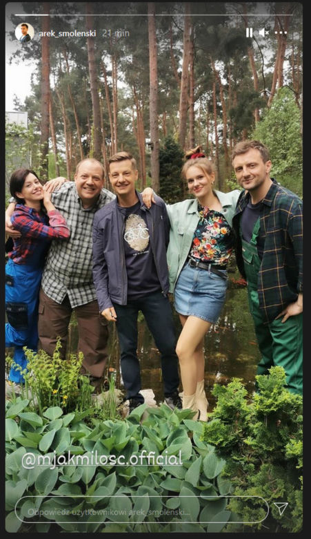 M jak miłość. Tadeusz (Bartłomiej Nowosielski), jego kochanka Ola (Justyna Karłowska), Franka (Dominika Kachlik), Paweł (Rafał Mroczek), Bartek (Arkadiusz Smoleński)