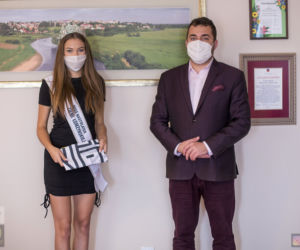 Wiktoria Wiśniewska z Grajewa walczy o wygraną w Miss Globe 2020 [ZDJĘCIA]