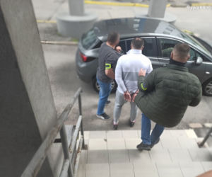 Śląskie: Zakochana para zarabiała na prostytucji. Zmuszali do niej bezbronne kobiety!