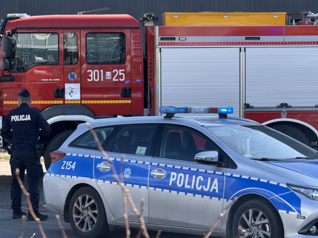 Płonie duża hala w Warszawie! Kolejny pożar w stolicy. Na miejscu wszystkie służby	