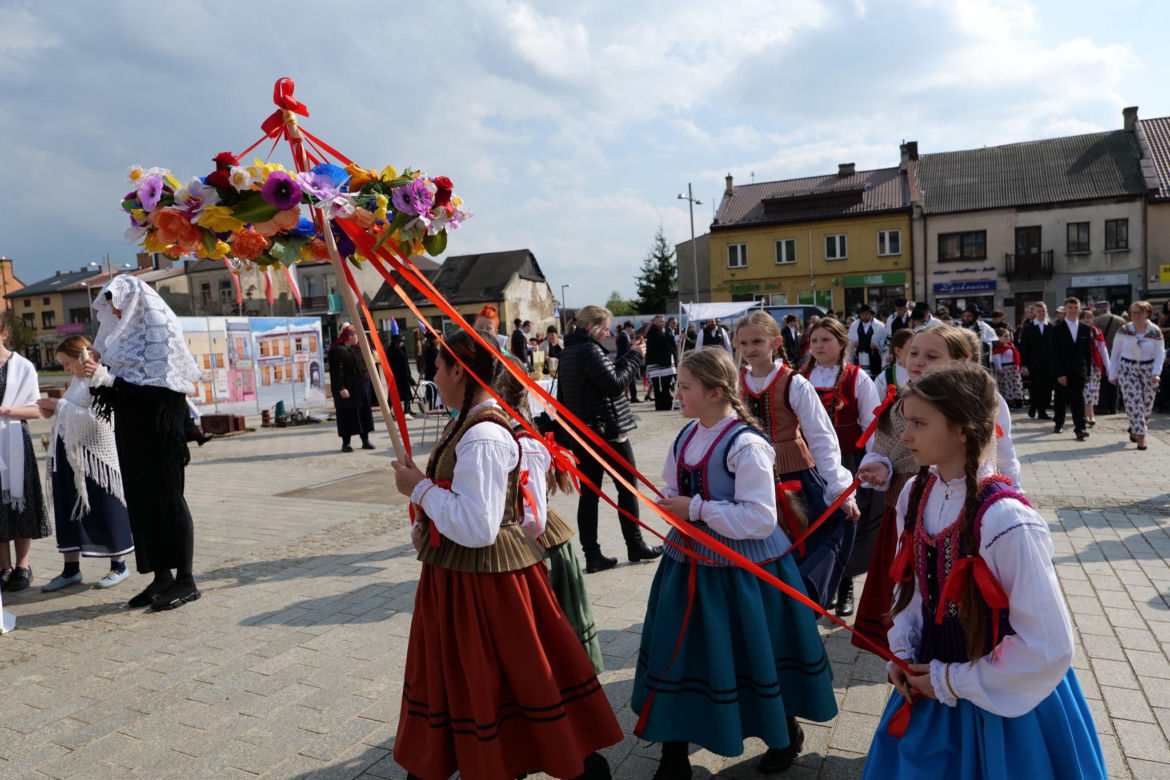 Starachowice: Wierzbnickie Meżaliany, akt II. Zaślubiny i wesele