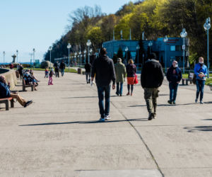 Gdynia: Tłumy na bulwarze. Powrócą zakazy?