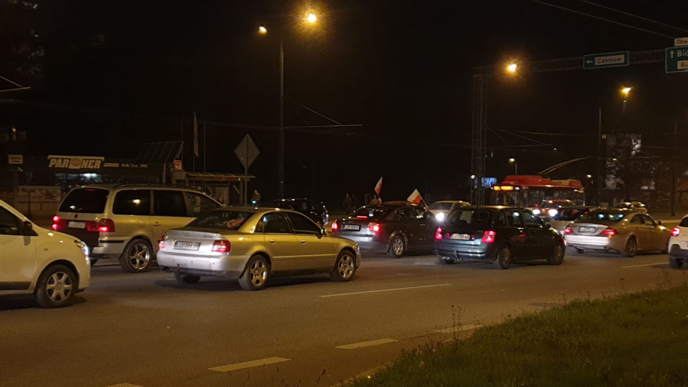 Kierowcy wyjechali spod Areny Lublin w kierunku ronda Dmowskiego m.in. blokując ulicę Lubomelską