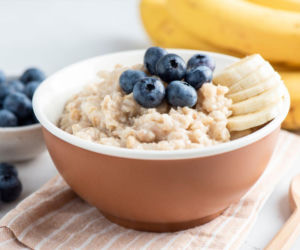 Do owsianki nie dodaję mleka czy jogurtu. Zastąpiłam je tym pysznym włoskim serkiem  