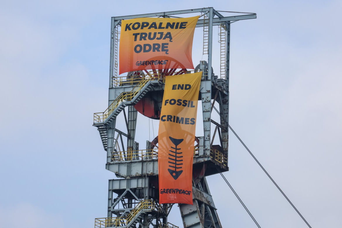 Przywiązali się do szybu kopalni Bielszowice. PGG: to zagrożenie dla życia i zdrowia wielu osób