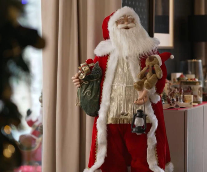 Tak wygląda nowy dom 18-letniej Viki Gabor. Jacuzzi i tapety od Versace