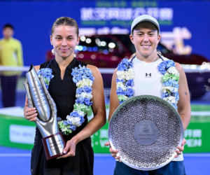 Maja Chwalińska dekoracja po wygranej w Wuhan
